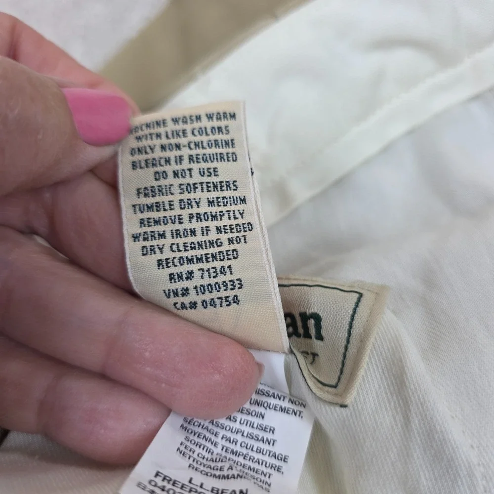 L.L.Bean Pants Mens W46 L29 Beige Wrinkle Free Cotton Pockets Comfort Waist NWT